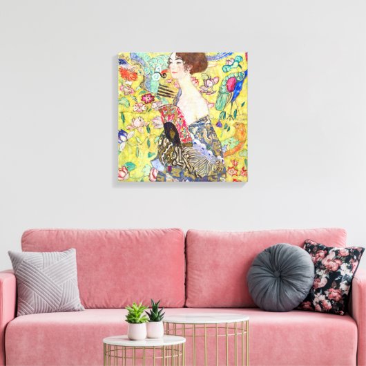 Lady met Fan van Gustav Klimt, Japonisme Canvas Afdruk (Insitu (Woonkamer))