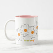 Lady Pug-Mok (witte en grijze bloemen) Tweekleurige Koffiemok (Links)
