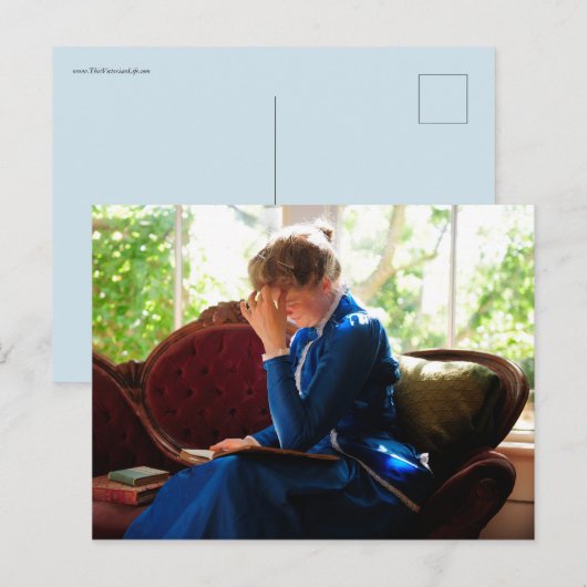 Lady reading briefkaart (Voorkant / Achterkant)