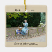 Lady reading keramisch ornament (Voorkant)