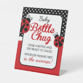 Ladybug Baby Bottle Chug Douche Spel Reclamebord Met Voetstuk (Voorkant)