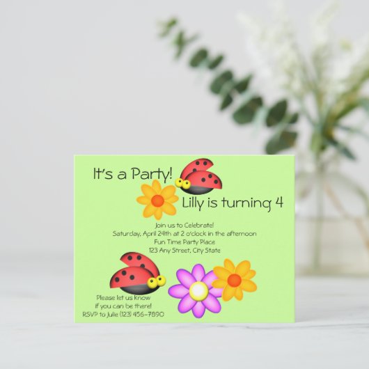Ladybug en Flowers Briefkaart (Staand voorkant)