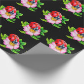 Ladybug Floral Black Wrapping Paper Cadeaupapier (Hoek)