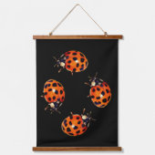 Ladybug Go Round Abstract Hangend Wandkleed (Voorkant)