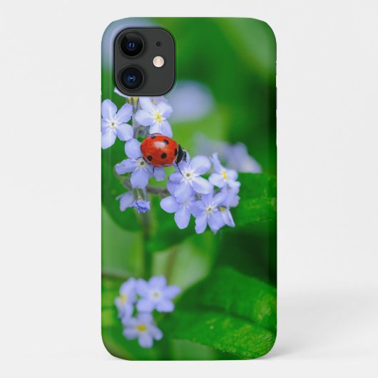 Ladybug on For-get-me-not iPhone 11 Hoesje (Achterkant)