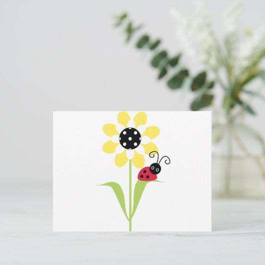 Ladybug op bloem briefkaart (Staand voorkant)