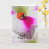 Ladybug op de petunia kaart (Gele Bloem)