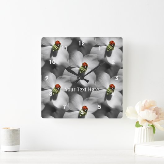 Ladybug op Dogwood Flower Natuur Pattern Vierkante Klok (Huis)