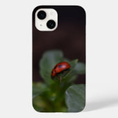Ladybug op Flowers Case-Mate iPhone Case (Achterkant)