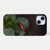 Ladybug op Flowers iPhone 15 Case (Achterkant horizontaal)