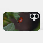 Ladybug op Flowers iPhone 16 Hoesje (Achterkant horizontaal)