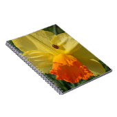 Ladybug op geeldilatine notitieboek (Rechterzijde)