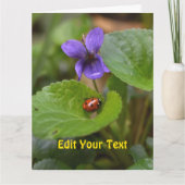 Ladybug op Sweet Violet Flowers Kaart (Voorkant)