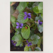 Ladybug op Sweet Violet Flowers Legpuzzel (Verticaal)
