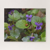 Ladybug op Sweet Violet Flowers Legpuzzel (Horizontaal)