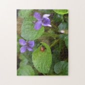 Ladybug op Sweet Violet Flowers Legpuzzel (Verticaal)