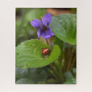 Ladybug op Sweet Violet Flowers Legpuzzel