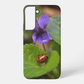 Ladybug op Sweet Violet Flowers Samsung Galaxy Hoesje (Achterkant)