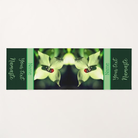 Ladybug op White Dogwood Flower Persoonlijk Yogamat (Voorkant (horizontaal))