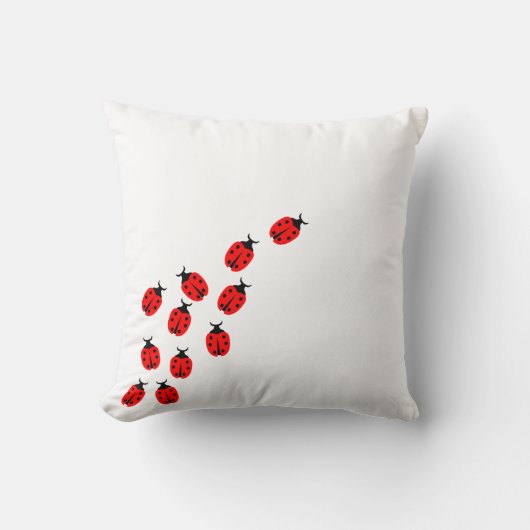 Ladybug Outdoor Pillow Kussen (Voorkant)