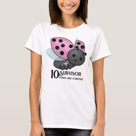 Ladybug Pink Awareness Ribbon 10 jaar overlevende  T-shirt (Voorkant)