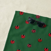 Ladybug Polka Dots Strandlaken (In situ)