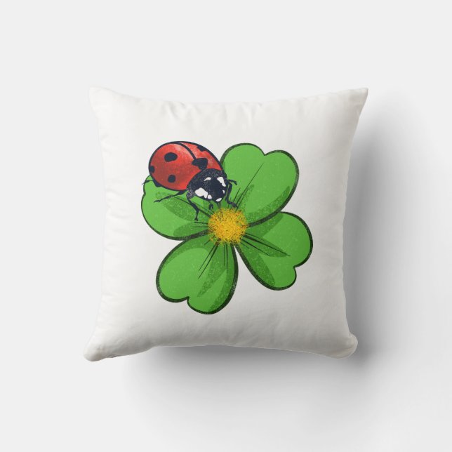 Ladybugs and Green Leaves Nature Illustration Past Kussen (Achterkant)