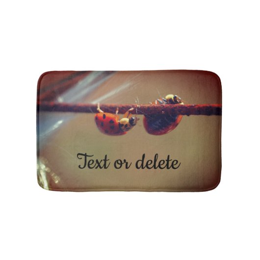 Ladybugs balanceren Sluiten Aangepast op Badmat (Voorkant)