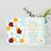 Ladybugs en Daisies Baby Sprinkle Invitations Kaart (Staand voorkant)