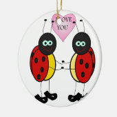 Ladybugs houden handen in elkaar keramisch ornament (Links)