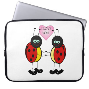 Ladybugs houden handen in elkaar laptop sleeve