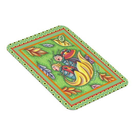 LADYBUGS RIDING ON FALLING AUTUMN LEAVES, FUN BUG MAGNEET (Rechterzijde)