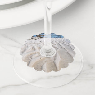 Lage getijde wijnglaslabel