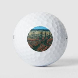 Lagen rode rotsen in Sedona Arizona Golfballen