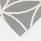 Lager van levenscrème op grijs patroon fleece deken (Hoek)