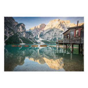 Lago di Braies in de Dolomieten in Italië Foto Afdruk
