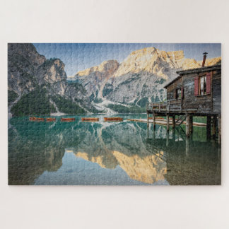 Lago di Braies in de Dolomieten in Italië Legpuzzel