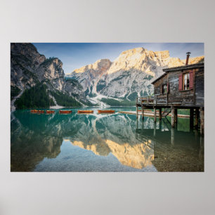 Lago di Braies in de Dolomieten in Italië Poster