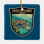 Lago di Como Italia Travel Art Badge Keramisch Ornament<br><div class="desc">Het vectorkunstontwerp van het meer Como. Het Como-meer in de regio Lombardije in Noord-Italië is een grootschalig gebied dat bekend staat om zijn dramatische landschap,  dat tegen de voet van de Alpen is geplaatst.</div>