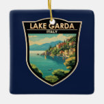 Lago di Garda Italia Travel Art Vintage Keramisch Ornament<br><div class="desc">Gardameer vector art ontwerp. Het Gardameer in Noord-Italië staat bekend om zijn kristalhelder water. Aan de zuidkant wordt de stad Sirmione gedomineerd door de Rocca Scaligera,  een fort met uitzichten.</div>