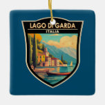 Lago di Garda Italia Travel Art Vintage Keramisch Ornament<br><div class="desc">Gardameer vector art ontwerp. Het Gardameer in Noord-Italië staat bekend om zijn kristalhelder water. Aan de zuidkant wordt de stad Sirmione gedomineerd door de Rocca Scaligera,  een fort met uitzichten.</div>