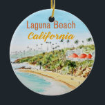 Laguna Beach Keramisch Ornament<br><div class="desc">Leg de levendige charme van Laguna Beach, Californië, vast met dit handgemaakte keramische ornament. Dit ornament heeft een gedetailleerd ontwerp dat is geïnspireerd op de iconische stranden, kliffen en kunstzinnige cultuur van de stad en is een perfecte herinnering of geschenk. Of het nu als onderdeel van uw vakantie decor of...</div>