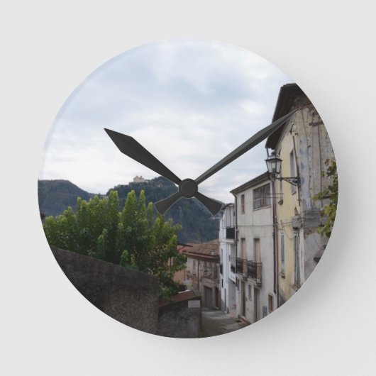 Laino Borgo Ronde Klok (Voorkant)