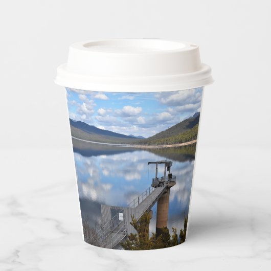 Lake Bellfield wolken op stilstaand water Papieren Bekers (Voorkant)