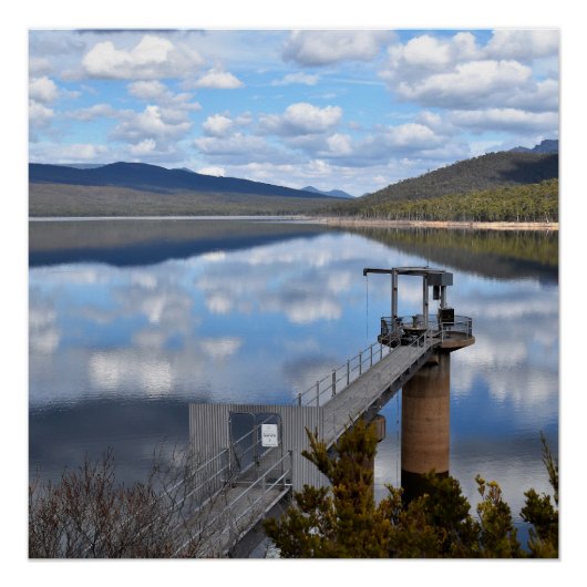 Lake Bellfield wolken op stilstaand water Perfect Poster (Voorkant)
