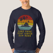 Lake Days Boat Waves Sun Rays Nautical T-shirt (Voorkant)