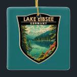 Lake Eibsee Duitsland Reiskunst Vintage Keramisch Ornament<br><div class="desc">Lake Eibsee vectorkunst ontwerp. Het ligt aan de noordelijke voet van de Zugspitze,  de hoogste berg van Duitsland.</div>
