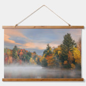 Lake Fog Herfst Foliage Sunrise Mountain New Engla Hangend Wandkleed (Voorkant)