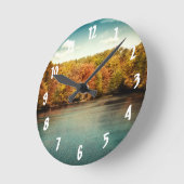 Lake Forest Trees Monogram Initiaal Wandklok (Hoek)