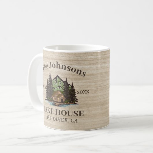Lake House Wood Thema Familienaam gepersonaliseerd Koffiemok (Voorkant links)